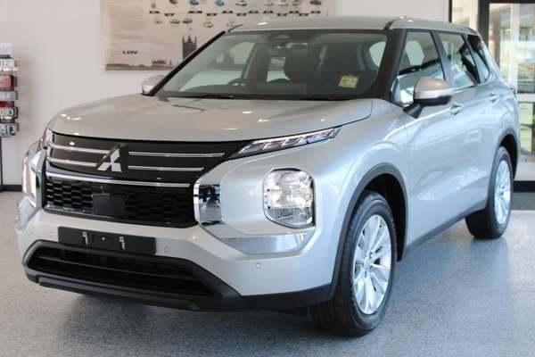 2025 Mitsubishi Outlander