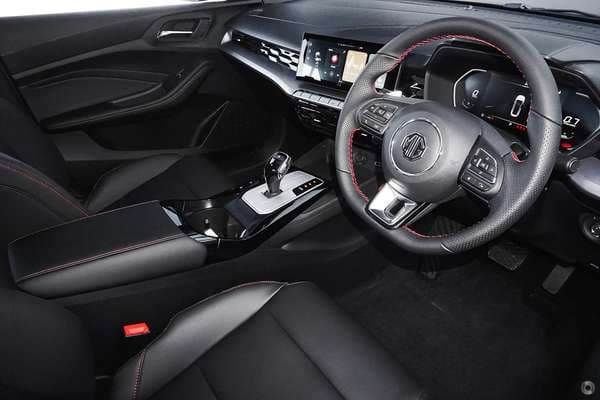 2025 MG MG5